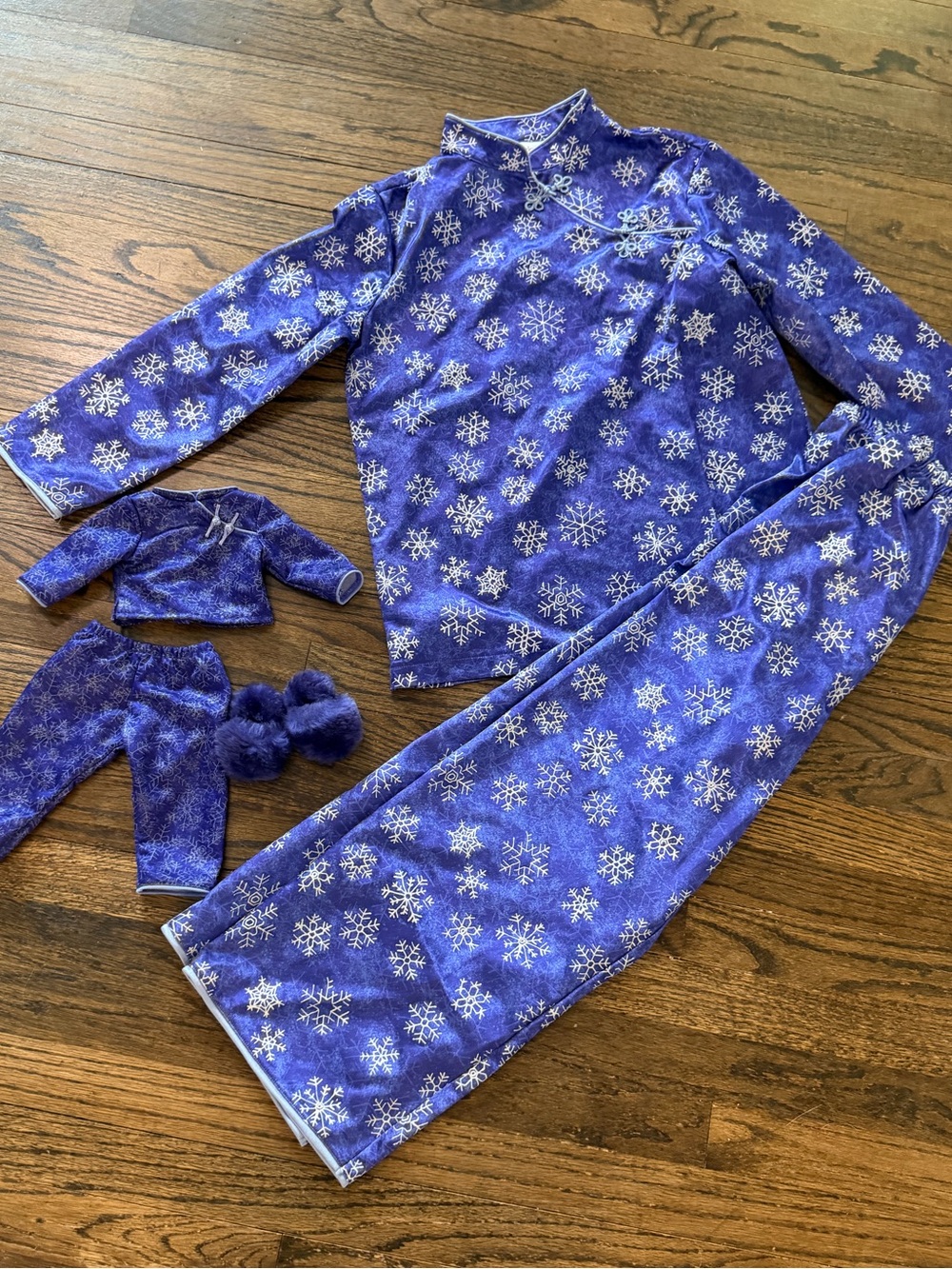 American Girl Matching Child Doll Pajama Clothes Set Purple Satin Snowflake Med